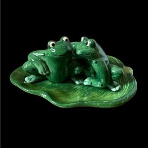 Whimsical Ceramic Frog Salt/Pepper Shakers on Lily pad. Handcrafted. (3-L)